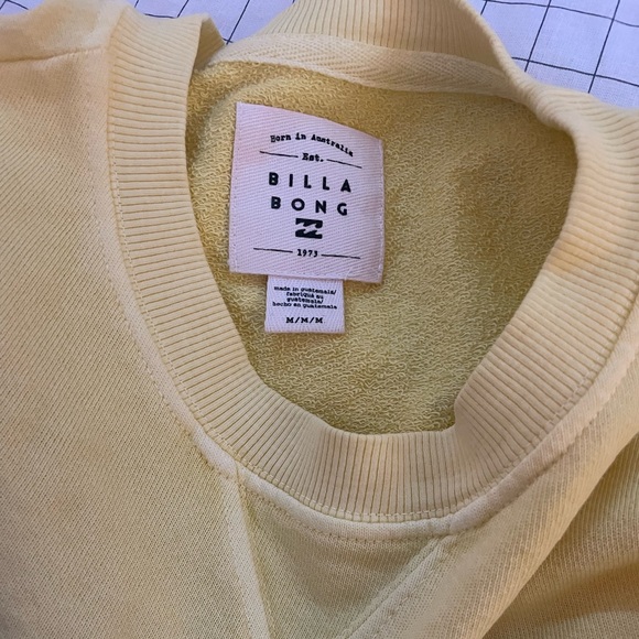 billabong crewneck - Picture 3 of 3